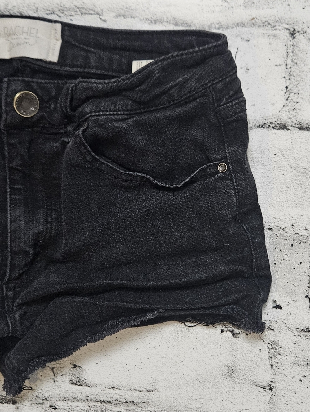 Rachel Roy Denim Black Cutoff Shorts Size 27 Raw Hem Low Rise - Picture 5 of 10